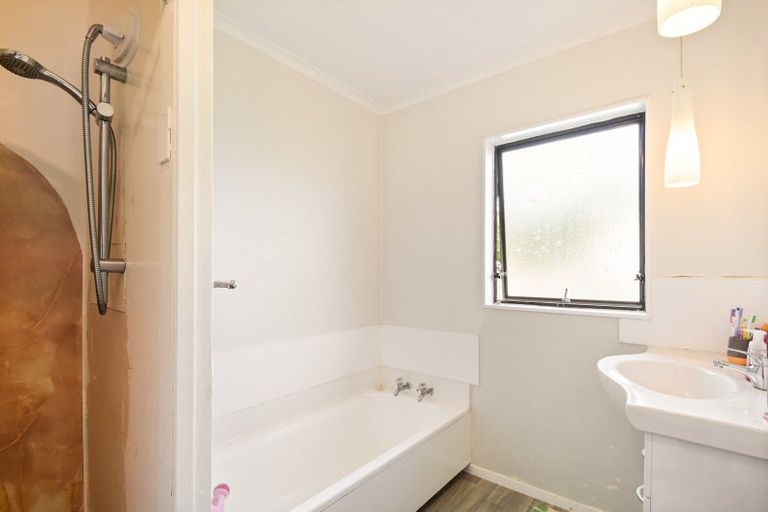 Photo of property in 11 Koutu Road, Koutu, Rotorua, 3010
