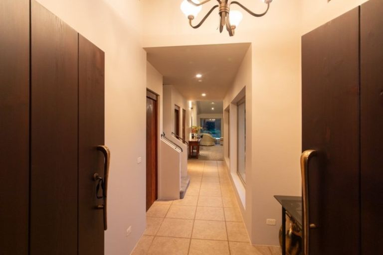 Photo of property in 12 Pastoral Lane, Hokowhitu, Palmerston North, 4410