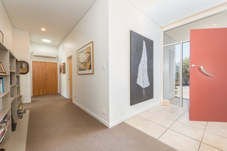 Photo of property in 8 Braeside, Kinmont Park, Mosgiel, 9024