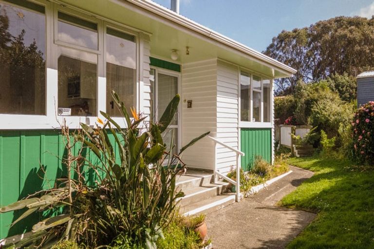 Photo of property in 40 Niagara Street, Waitangirua, Porirua, 5024