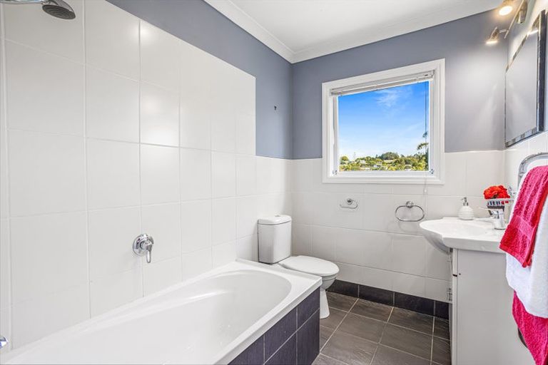 Photo of property in 77 Brightside Road, Stanmore Bay, Whangaparaoa, 0932