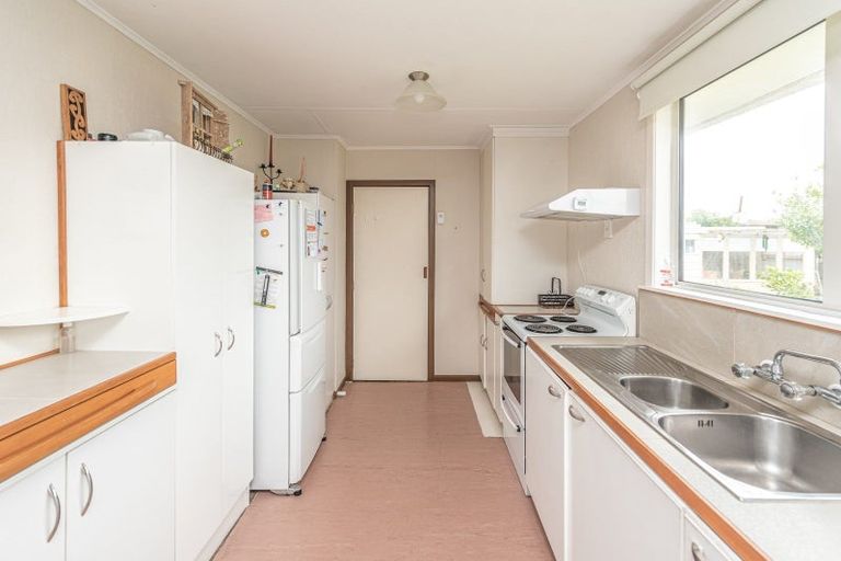 Photo of property in 14 Fergusson Street, Marton, 4710