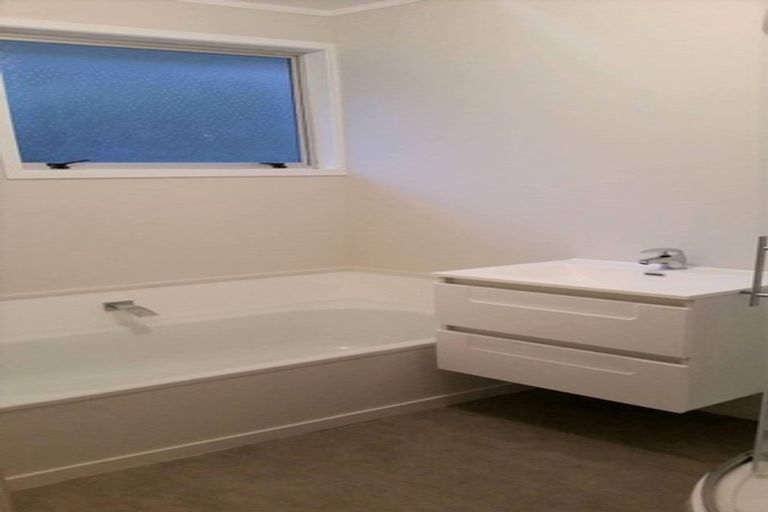 Photo of property in 2/17 Donovan Road, Paraparaumu Beach, Paraparaumu, 5032