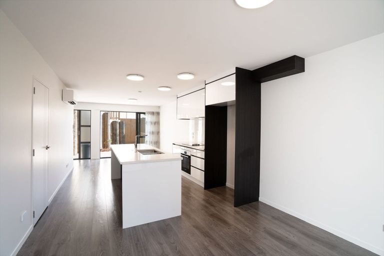 Photo of property in 16b Dianthus Place, Browns Bay, Auckland, 0630