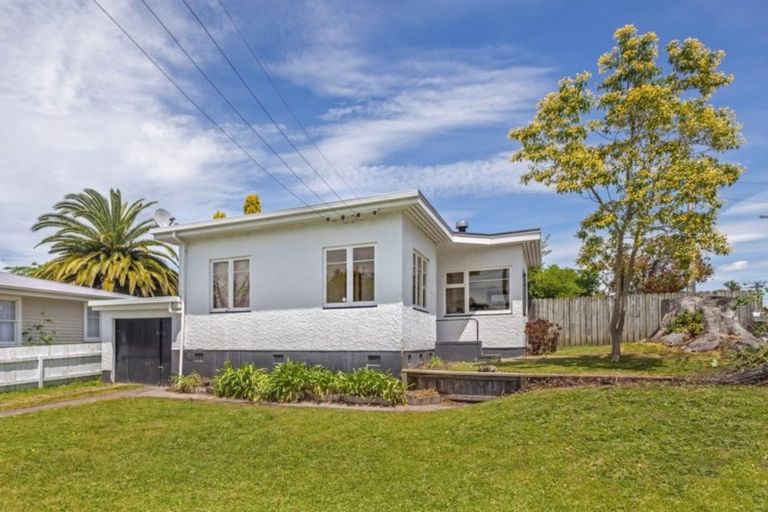 Photo of property in 18 Carnarvon Street, Gisborne, 4010