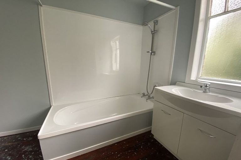 Photo of property in 10 Lowther Street, Whanganui, 4500