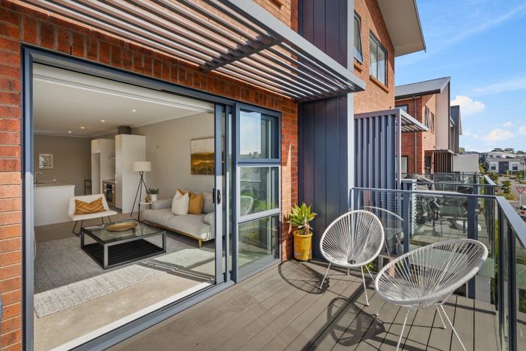 Photo of property in 11 Danga Lane, Hobsonville, Auckland, 0616