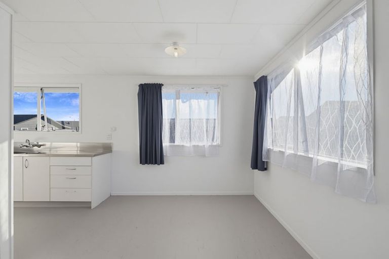 Photo of property in 8 Kilkee Terrace, Flaxmere, Hastings, 4120