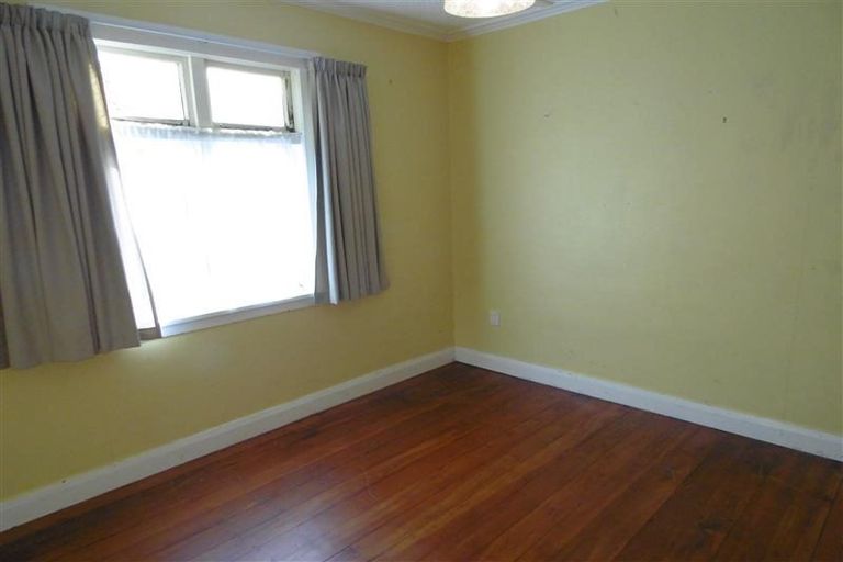 Photo of property in 43 Lyn Street, Lynmouth, New Plymouth, 4310