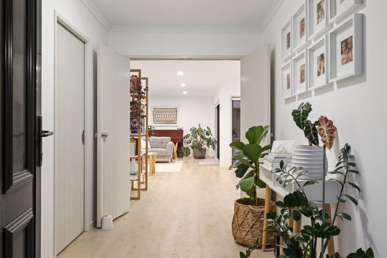 Photo of property in 15 Greig Place, Pukekohe, 2120