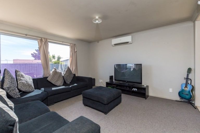 Photo of property in 341 Flaxmere Avenue, Flaxmere, Hastings, 4120