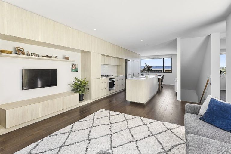 Photo of property in 3 Mary Dobson Way, Island Bay, Wellington, 6023