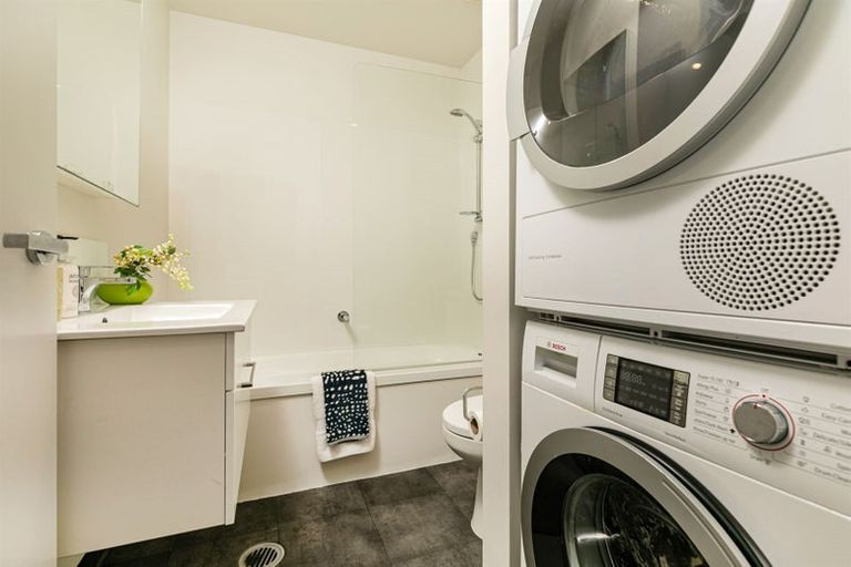 Photo of property in 402/160a Hobsonville Point Road, Hobsonville, Auckland, 0616