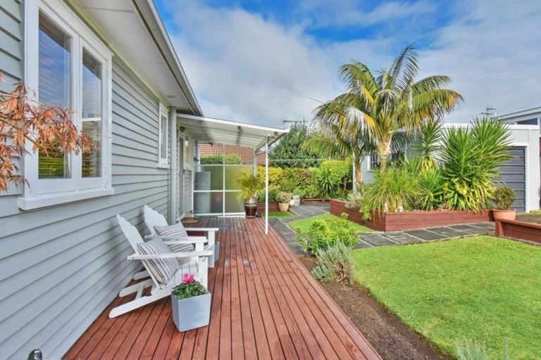 Photo of property in 61 Wellington Street, Howick, Auckland, 2014