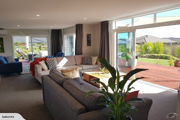 Photo of property in 1 Waipunahau Road, Waikanae, 5036