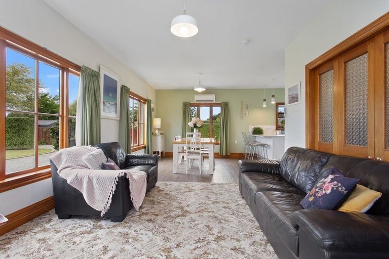 Photo of property in 21 Bank Street, Amberley, 7410