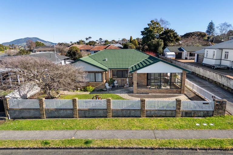 Photo of property in 1/1150 Bank Street, Te Awamutu, 3800