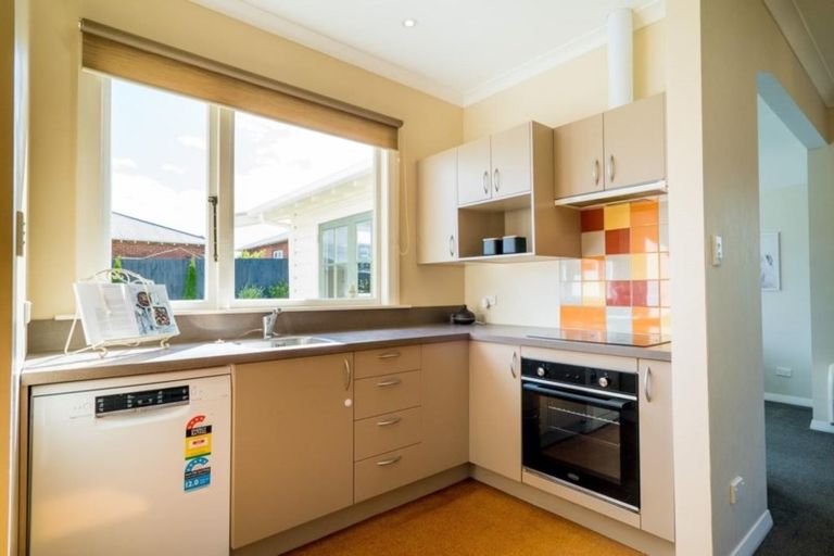 Photo of property in 42 Bernard Street, Kenmure, Dunedin, 9011