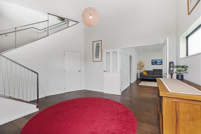 Photo of property in 4 Helm Place, Whitby, Porirua, 5024