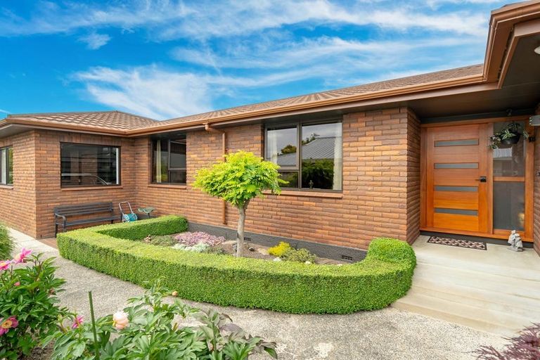 Photo of property in 145 Hagart-alexander Drive, Mosgiel, 9024