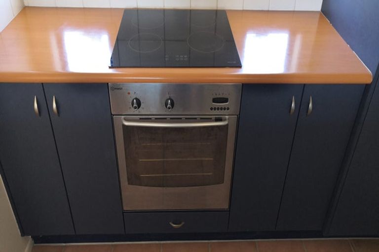 Photo of property in 34/2 Armoy Drive, East Tamaki, Auckland, 2016