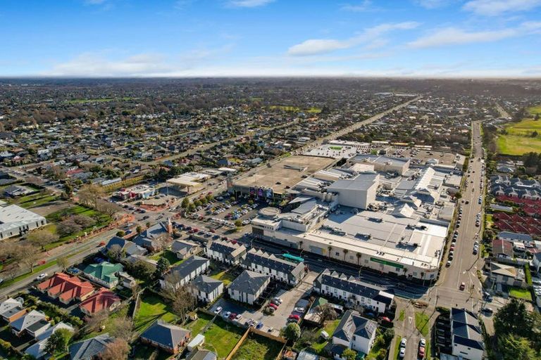 Photo of property in 1/8 New Brighton Road, Shirley, Christchurch, 8061