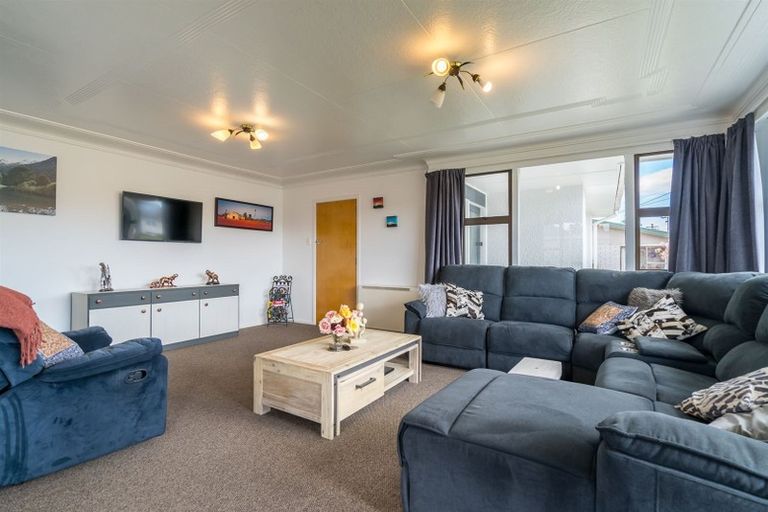 Photo of property in 5 Duthie Street, Milton, 9220