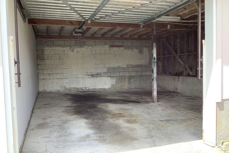 Photo of property in 25a Wattle Grove, Maungaraki, Lower Hutt, 5010