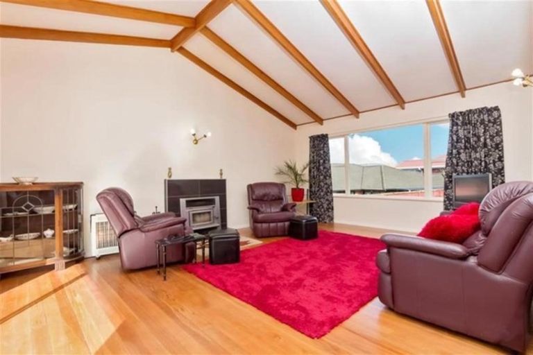 Photo of property in 22 Andrew Road, Howick, Auckland, 2010