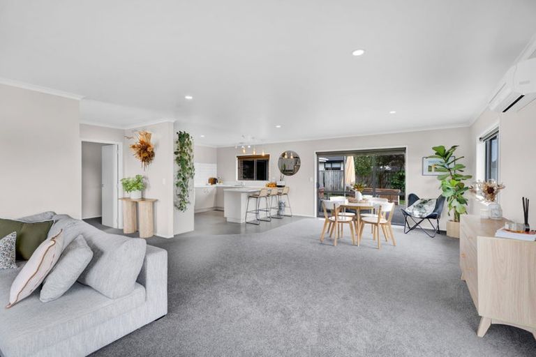 Photo of property in 4 James Drive, Bell Block, New Plymouth, 4312