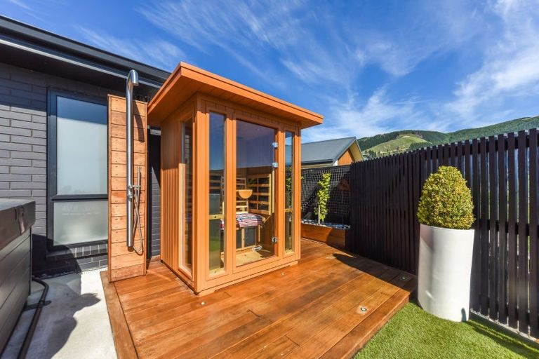 Photo of property in 17 Huntaway Close, Stoke, Nelson, 7011