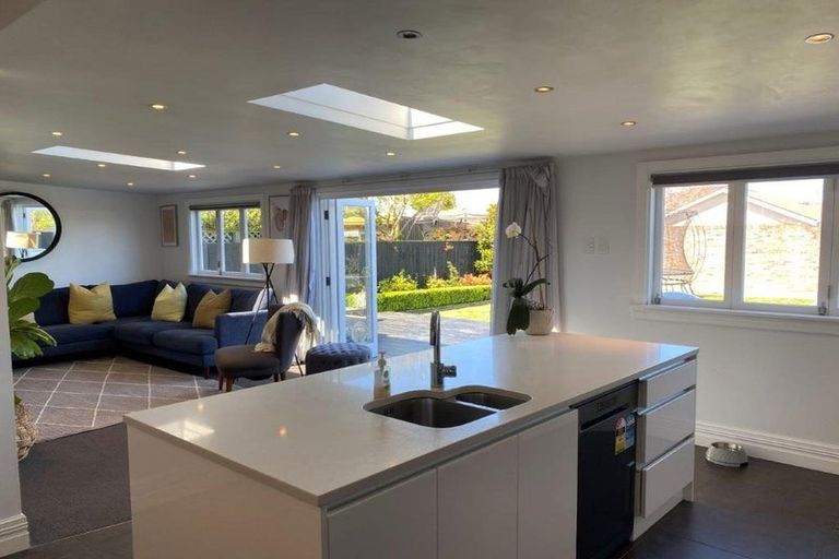 Photo of property in 10 Manchester Street, Petone, Lower Hutt, 5012