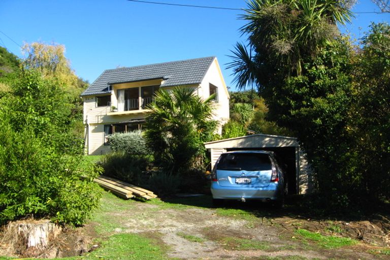 Photo of property in 24 Merlincote Crescent, Governors Bay, Lyttelton, 8971