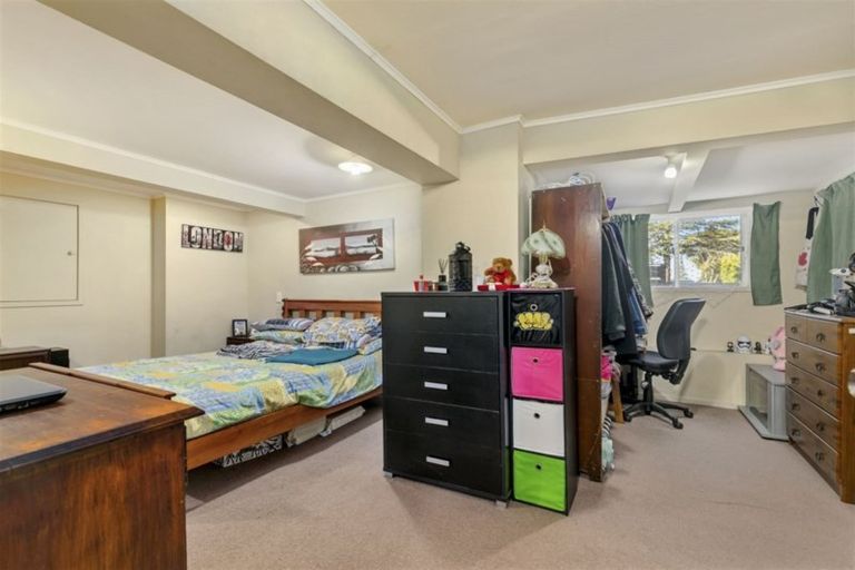 Photo of property in 11a Hamilton Place, Glenfield, Auckland, 0629