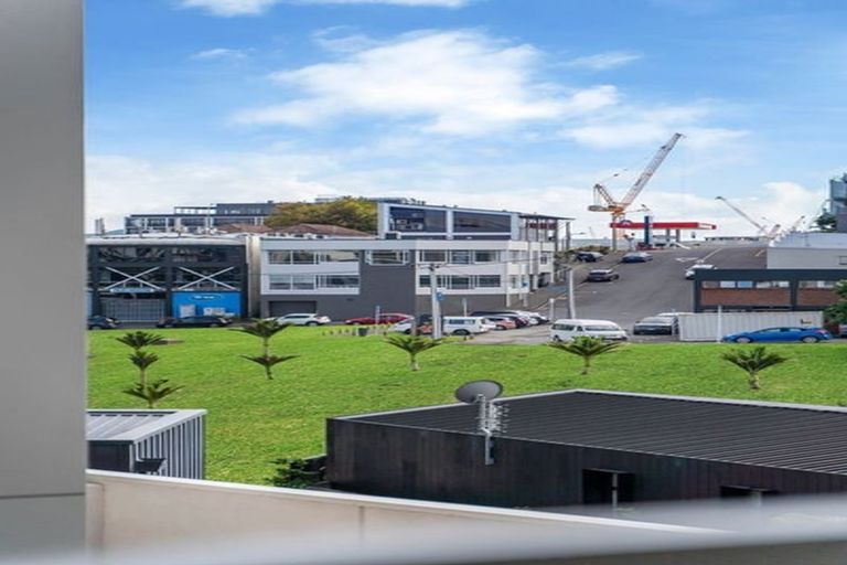 Photo of property in Parkview Residences, 207/15 Rendall Place, Eden Terrace, Auckland, 1021