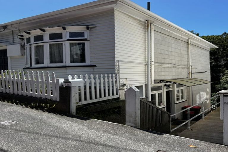 Photo of property in 22 Devon Street, Aro Valley, Wellington, 6021