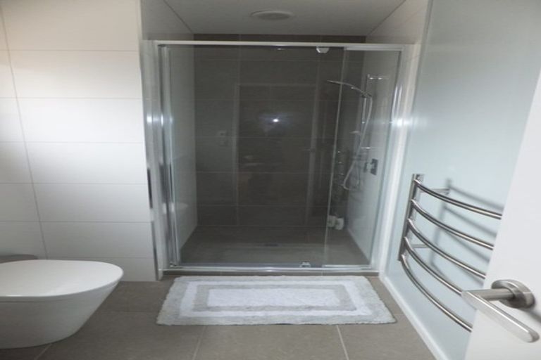 Photo of property in 217 Mark Avenue, Grenada Village, Wellington, 6037