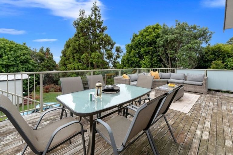 Photo of property in 3 Scott Road, Stanmore Bay, Whangaparaoa, 0932