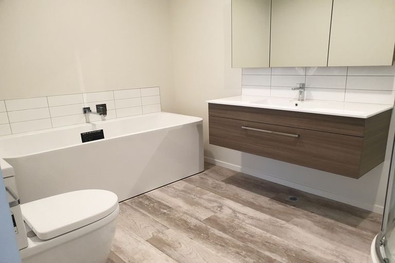 Photo of property in 27 Karearea Avenue, Kenepuru, Porirua, 5022