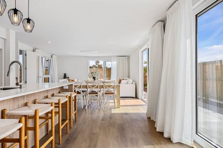 Photo of property in 12 Perehia Mews, Marshland, Christchurch, 8083