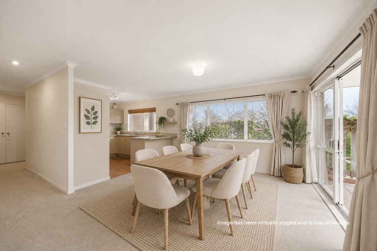 Photo of property in 57 Carisbrook Crescent, Papakura, 2110