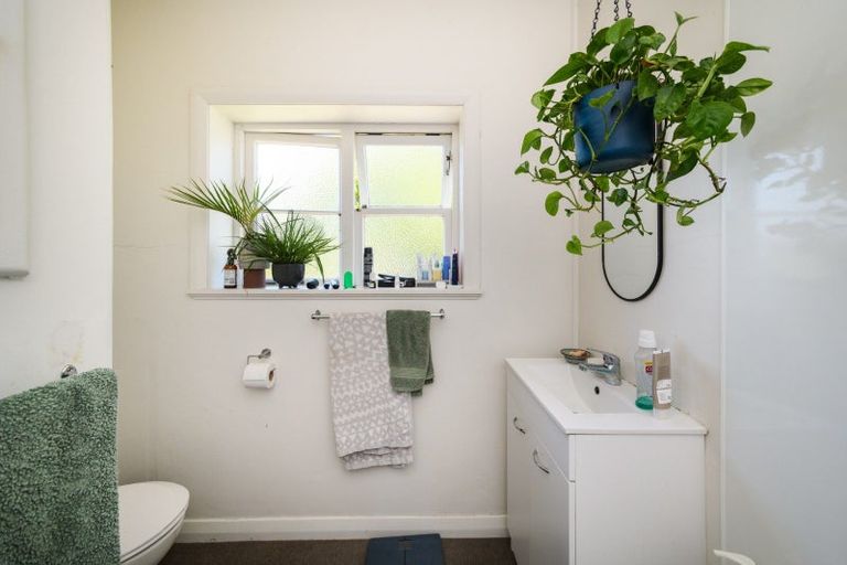 Photo of property in 246 College Street, West End, Palmerston North, 4412