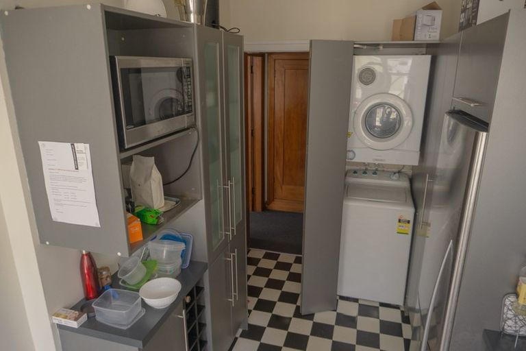 Photo of property in Elms Court Flats, 2/367 The Terrace, Te Aro, Wellington, 6011