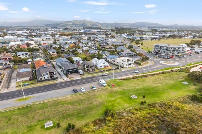 Photo of property in 910b Papamoa Beach Road, Papamoa Beach, Papamoa, 3118