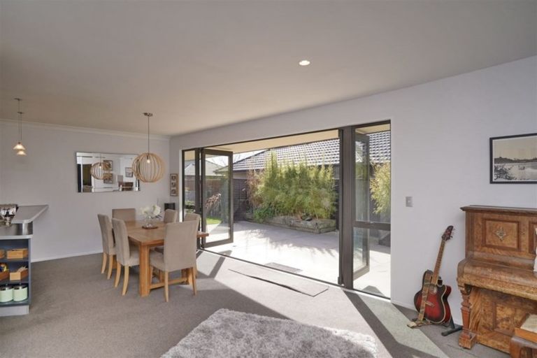 Photo of property in 11 Mcmahon Drive, Aidanfield, Christchurch, 8025