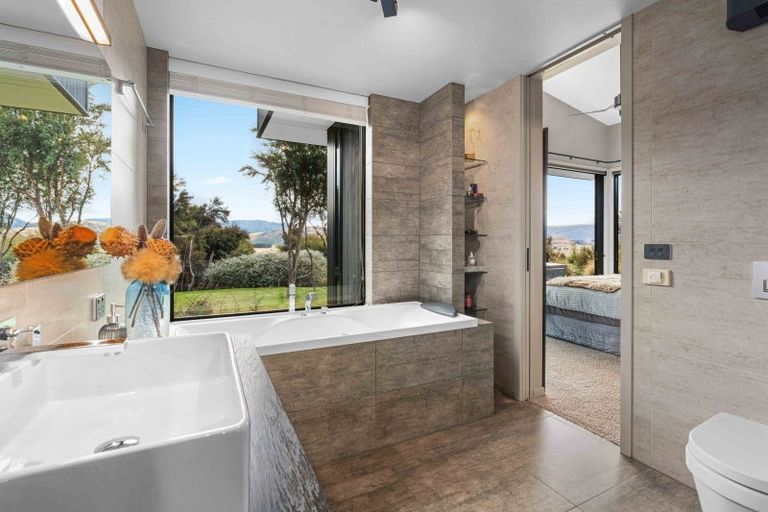 Photo of property in 48 Kanuka Rise, Albert Town, Wanaka, 9305