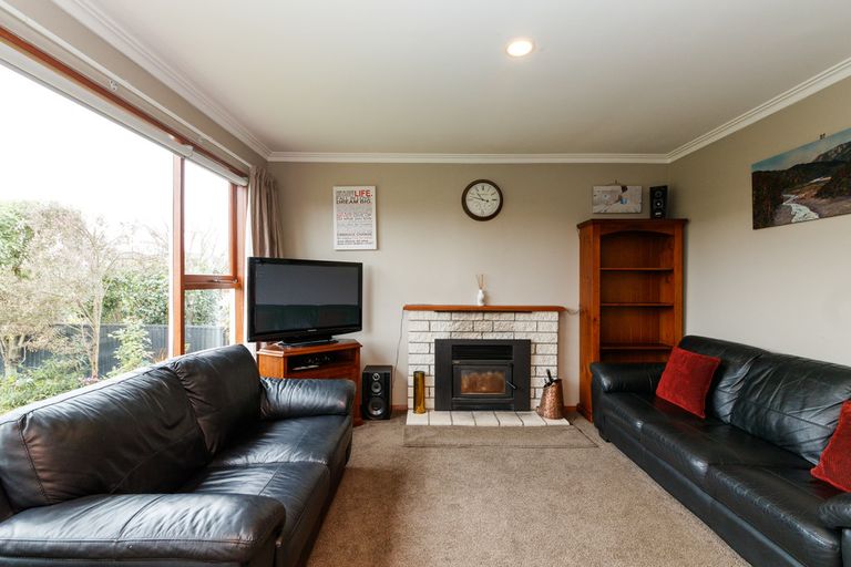 Photo of property in 10 Wood Street, Takaro, Palmerston North, 4410