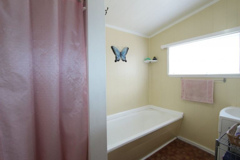 Photo of property in 22 Julia Street, Pahiatua, 4910