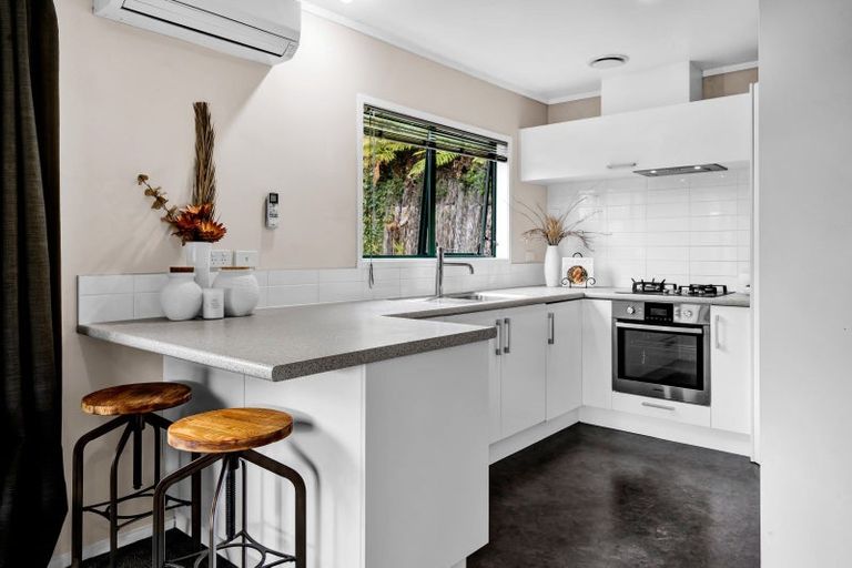 Photo of property in 69 Lorna Street, Lynmouth, New Plymouth, 4310