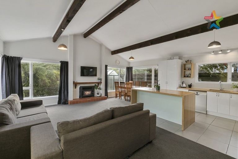 Photo of property in 73 Waipounamu Drive, Kelson, Lower Hutt, 5010